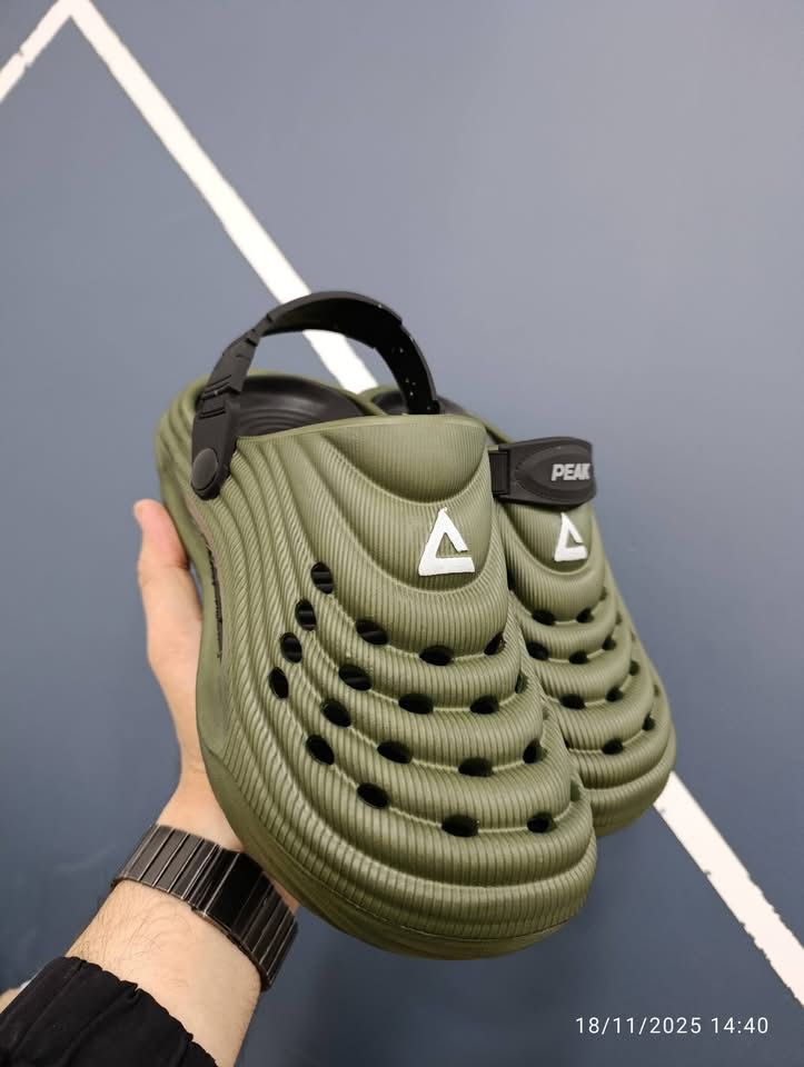 Peak Crocs